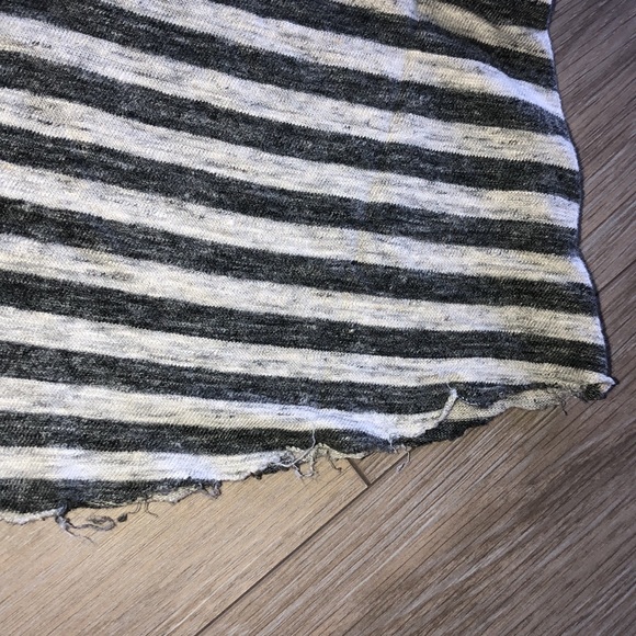 Community cute stripped tank top - Picture 3 of 3